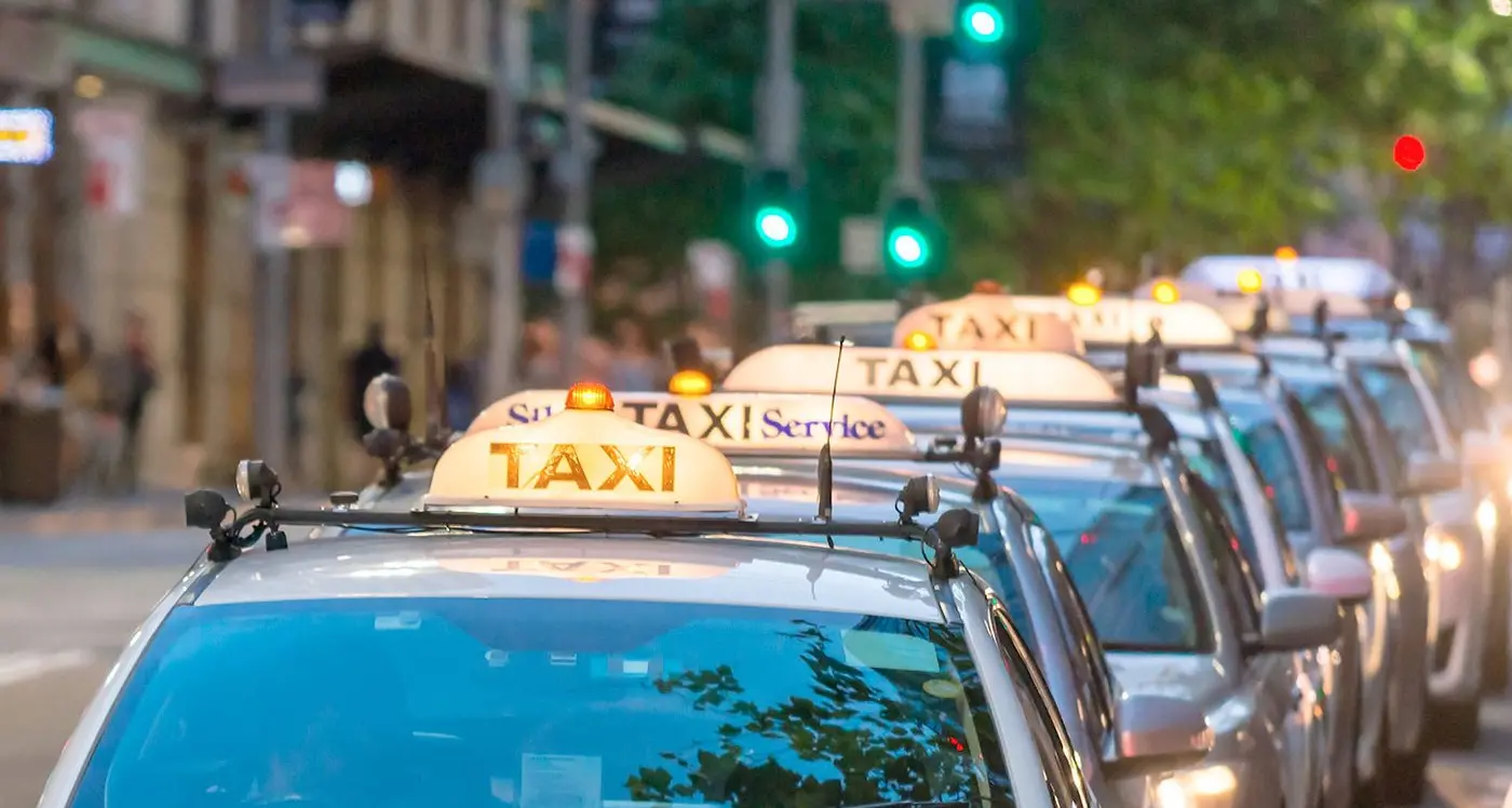 Passengers flying to Sydney to be offered $60 flat taxi fare to CBD
