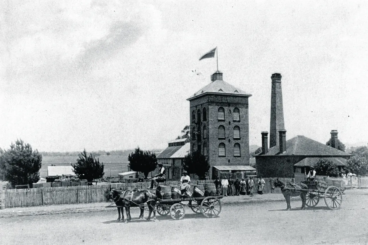 The distinctive four-storey Elwin\\u2019s Brewery building was once an Orange landmark on the south-west corner of Hill and Moulder streets.