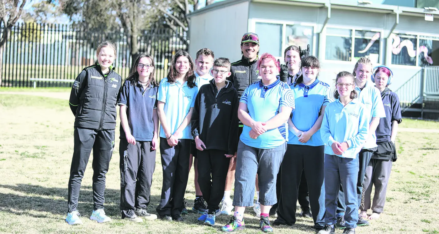 Cricket stars bring the Thunder to Anson Street School