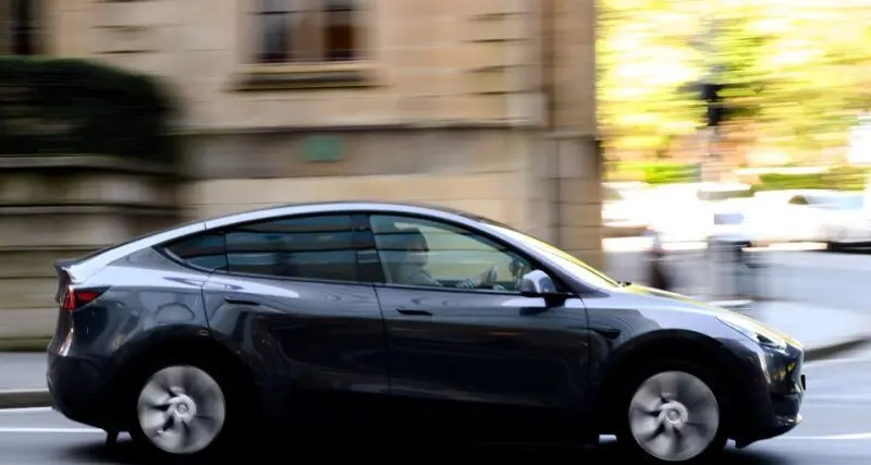 Electric car U-turn puts low-emission options on track