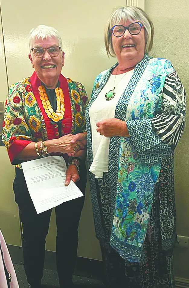 Yvonne Walker with Glenys Grimmet