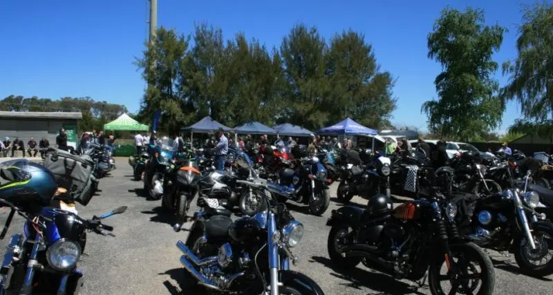 Hundreds of Central West bikers descend on Millthorpe with mental health message