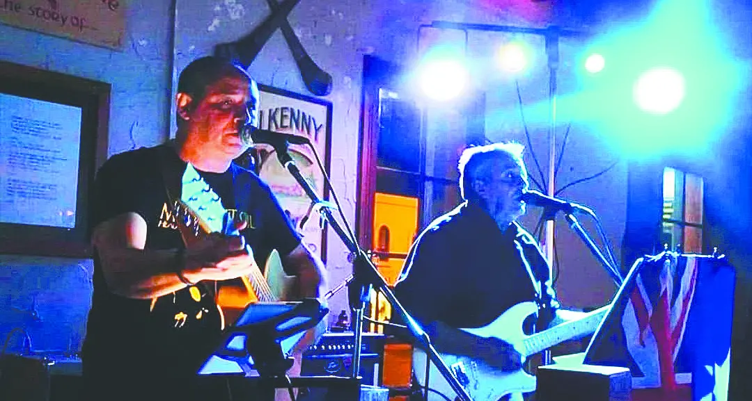 5 O’Clock Shadow: live music at the Victoria Hotel!