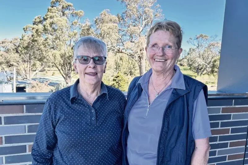 Par 3 Handicap winner Marianne Gardoll, with Par 3 Scratch winner Lee Pickett.