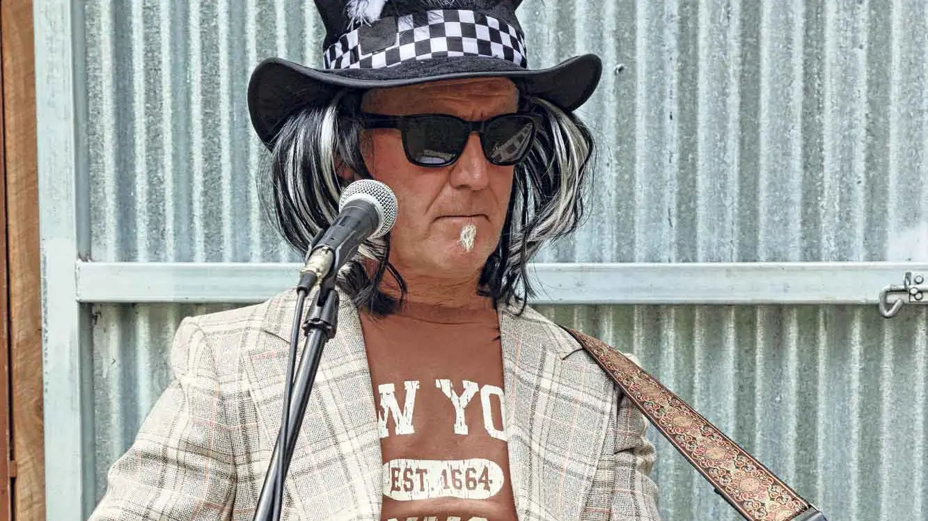 Mad Hatter’s Tea Party at the stunning Mejuluelda garden