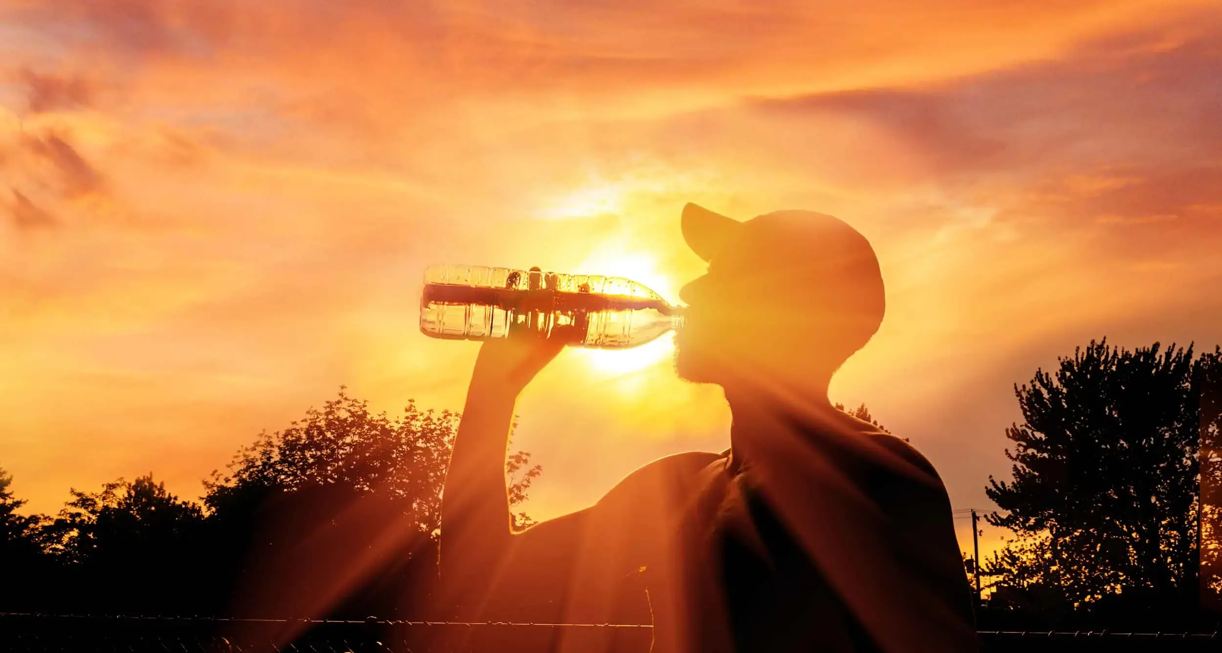 Doctors urge Aussies to take heatwave seriously as extreme temperatures grip nation