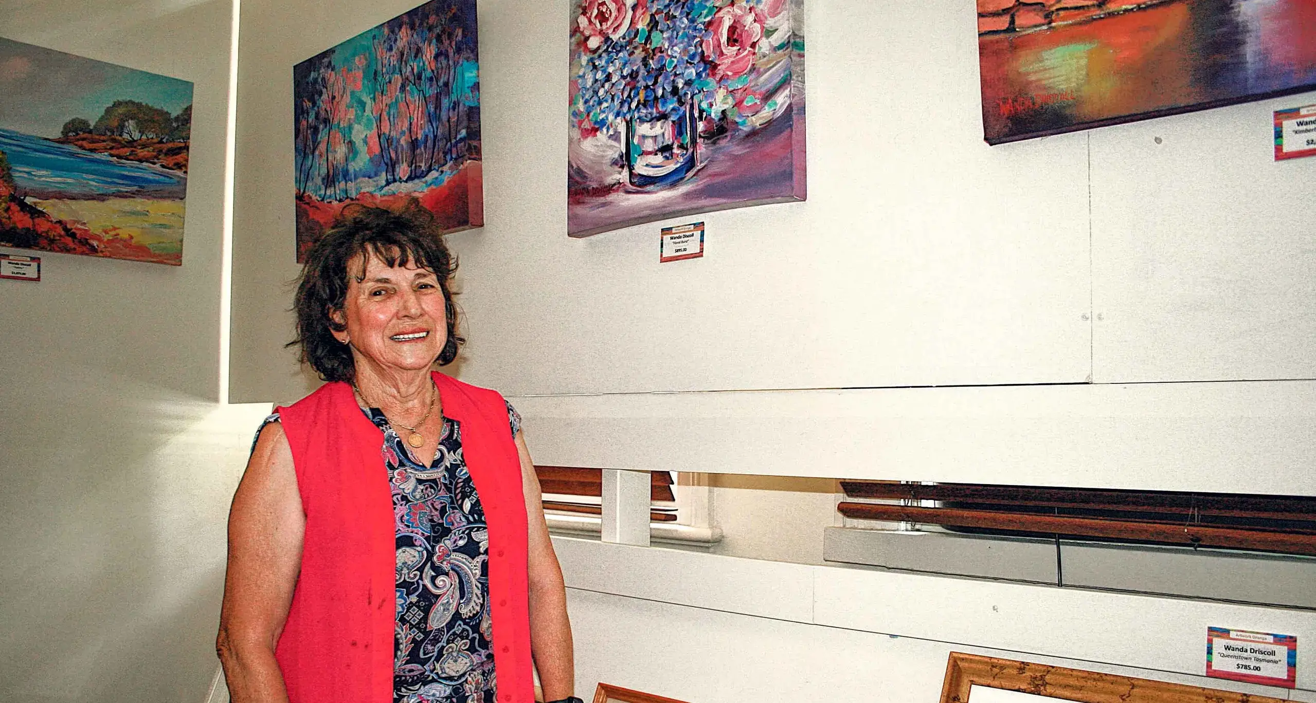 “Too smart for art”, Wanda’s exhibition highlights the diverse works of a fun life