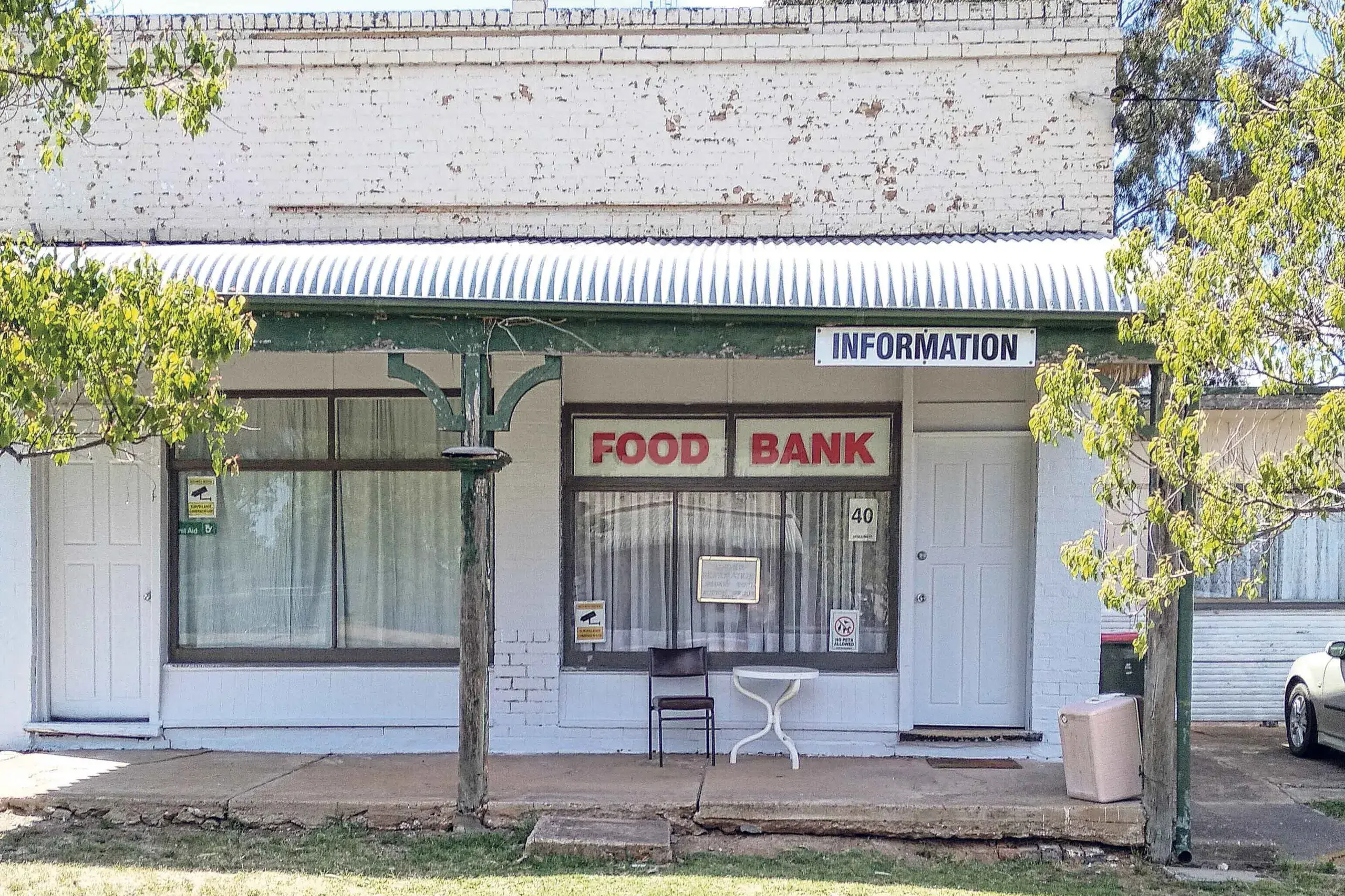 Ben keeping Stuart Town Foodbank going as “legacy” to wife