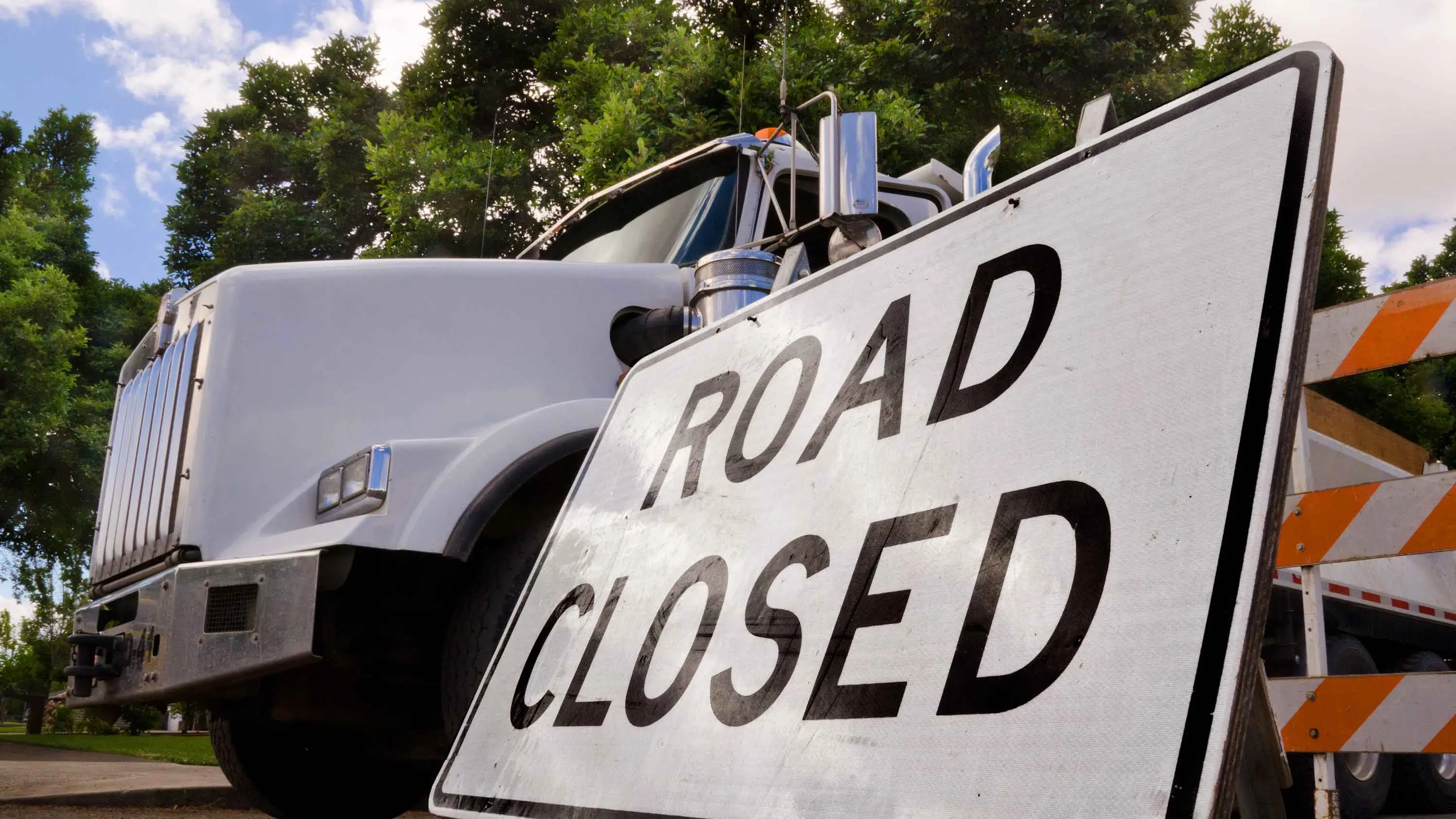 Pleas for help as major convict-built road cracks