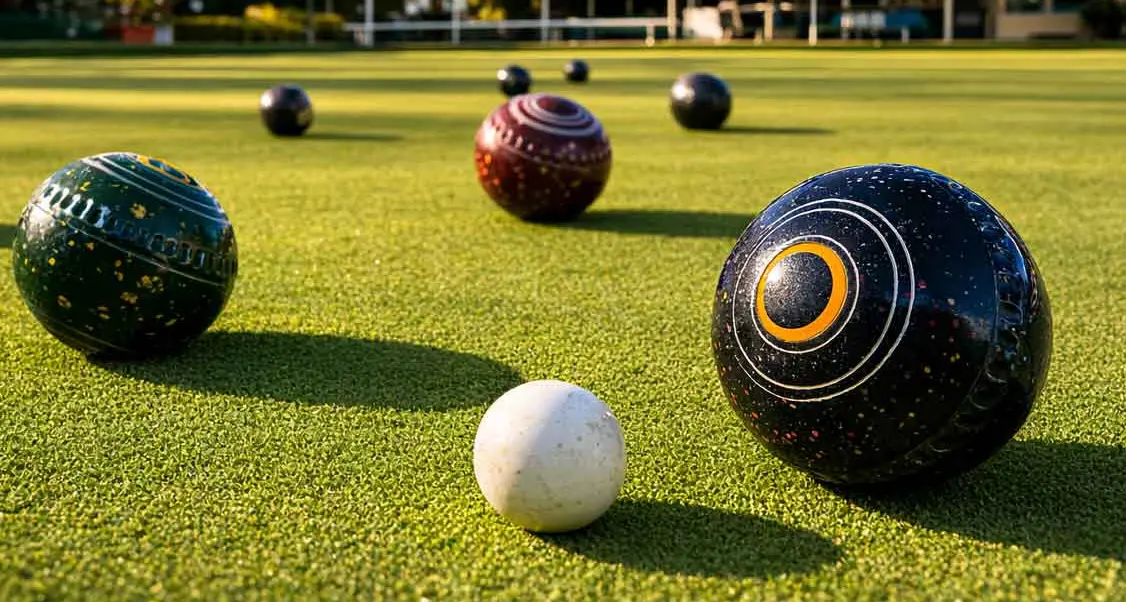 Autumn bowling event draws enthusiastic crowd of players