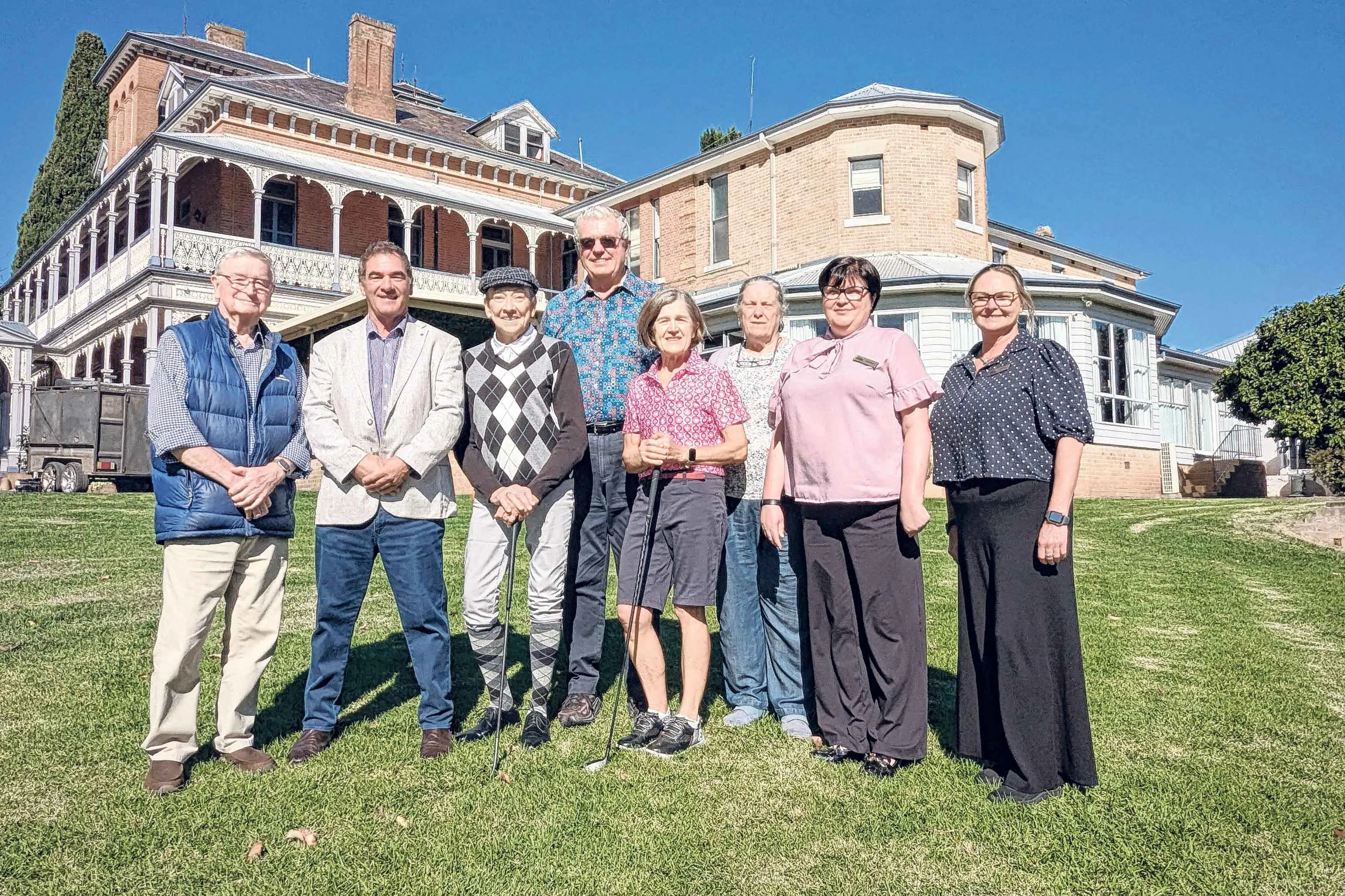 <p>Duntryleague committee members officially launched their 150-year celebrations this week. Robert Bruce, Orange Mayor Tony Mileto, Marilyn Maxwell, Duntryleague Golf Club President John Cook, Jane Arnott, Sheila Tancred, Mechelle Carroll, and Justine Hall.</p>\\n