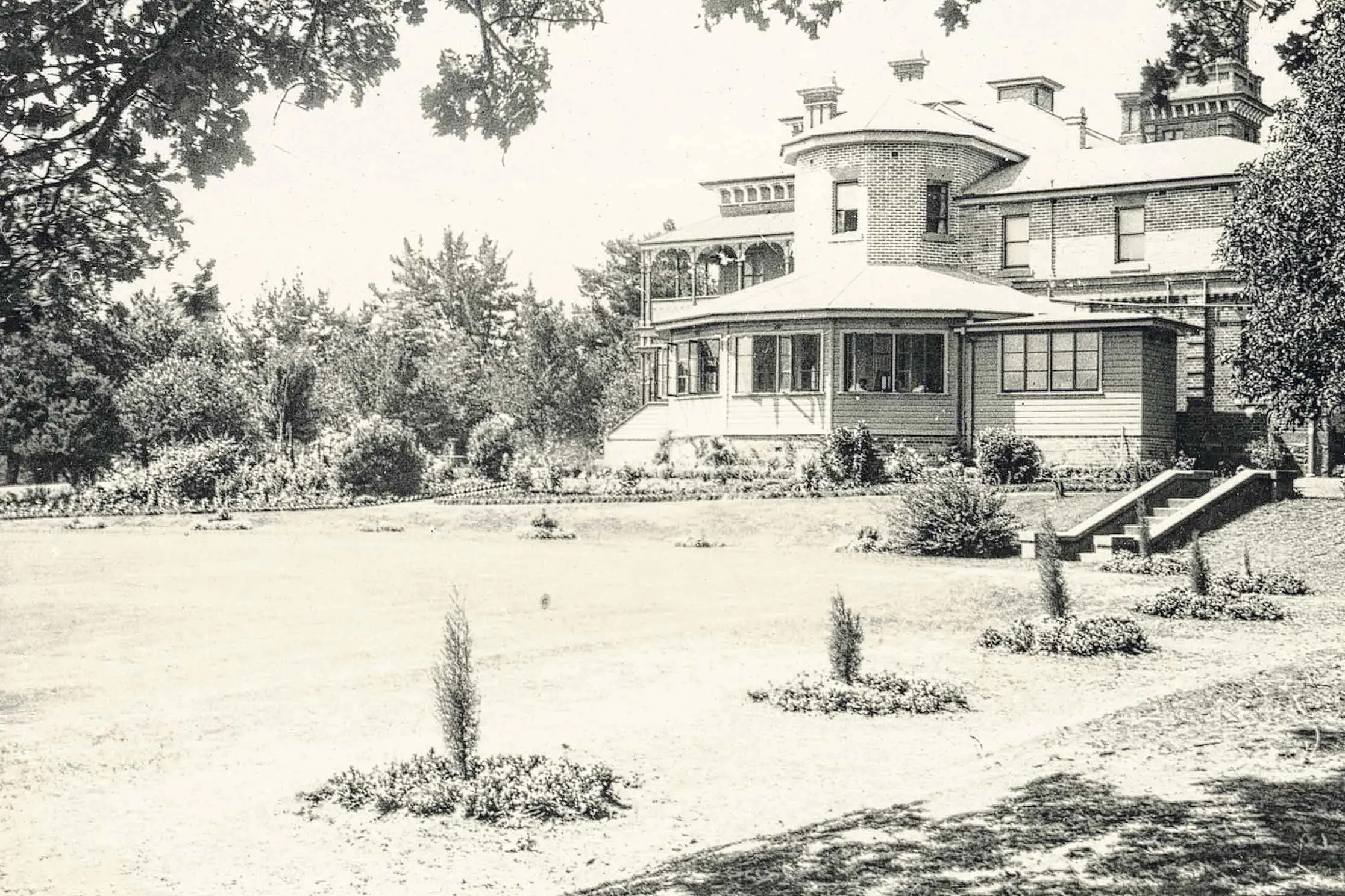 <p>Duntryleague is celebrating the 150th anniversary of the old Dalton Family mansion. This photo from the Duntryleague history books is dated 1938. Photo: Supplied. </p>\\n