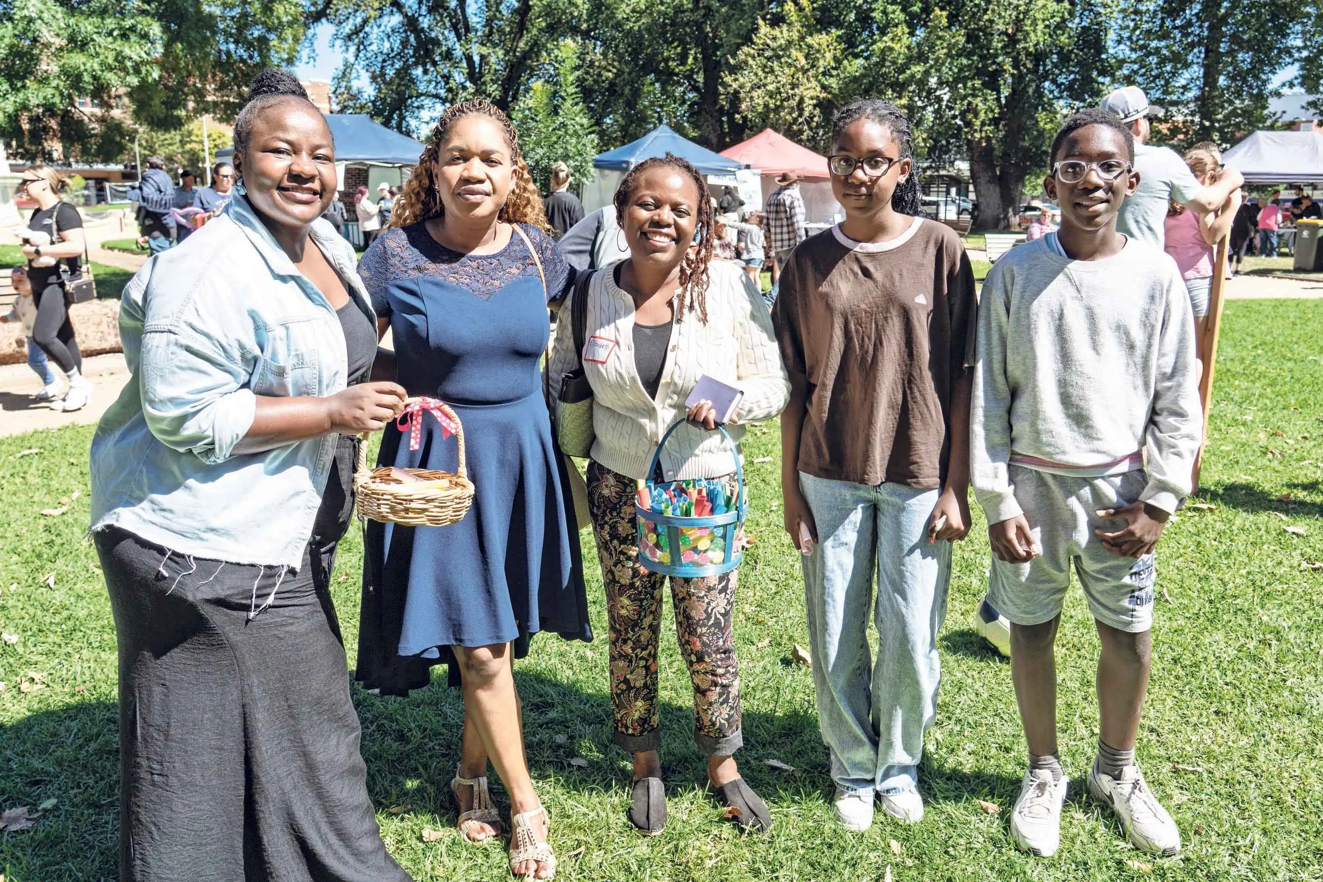 <p>Portia Baloyi, Tsvakai Gama and Elizabeth Bundjuri with Salome and Domice Gama. Photo: Orange City Life. </p>\\n