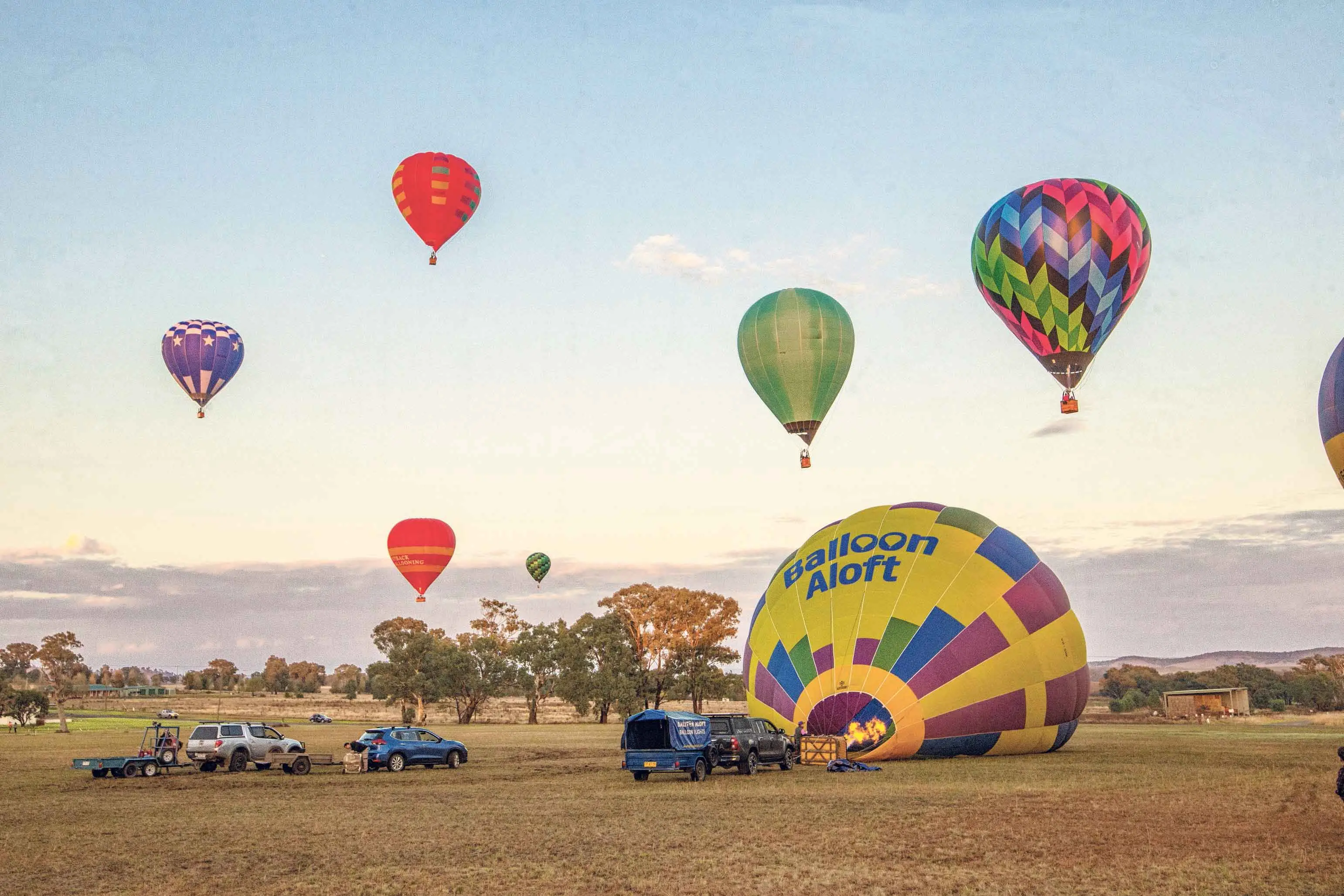 Canowindra Balloon Fest ready to close with a GLOW!