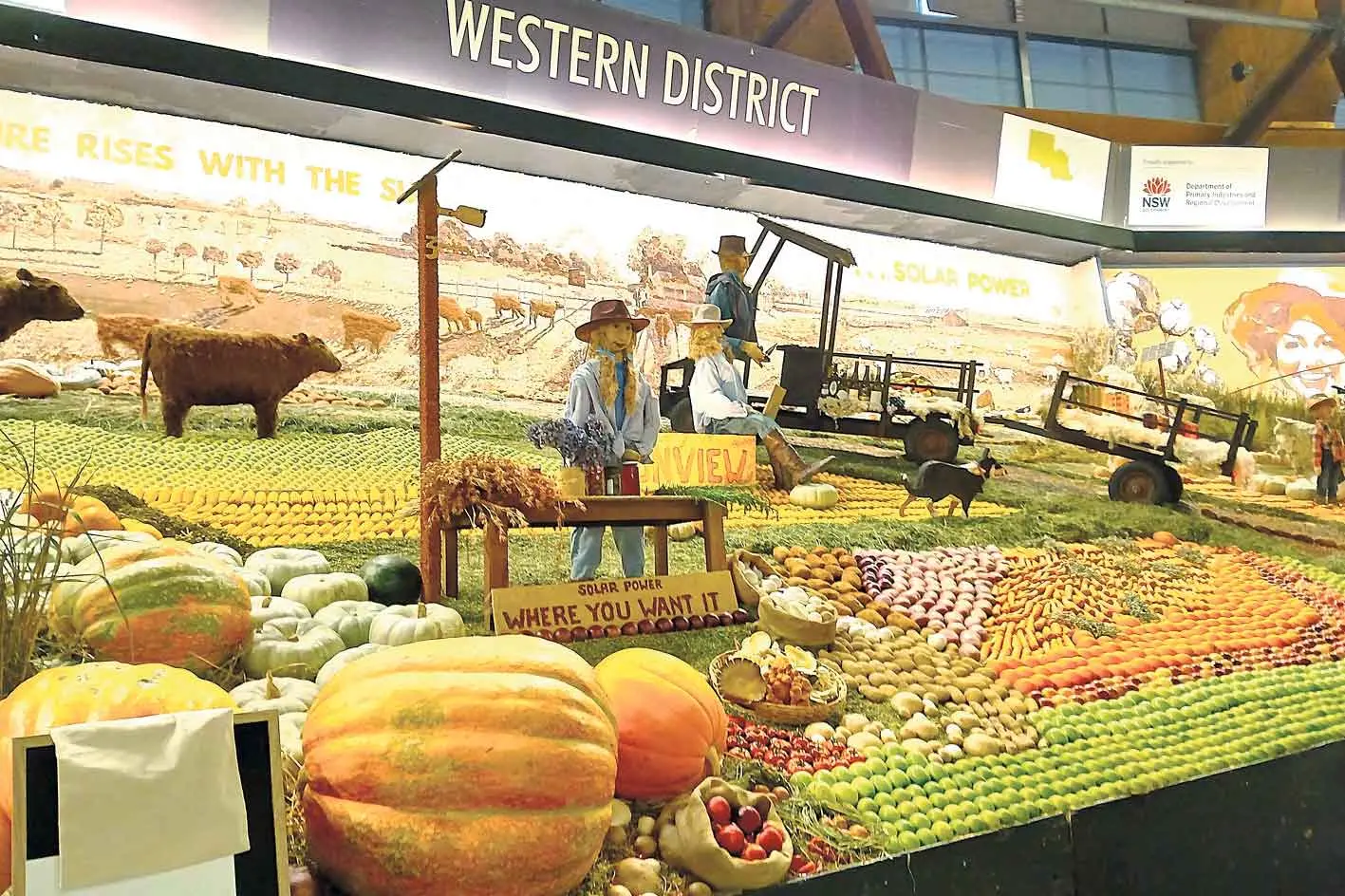 <p>Top prize for the Western region producer exhibition at the recent Royal Easter Show in Sydney \\u2013 featuring local wine \\u2013 is a timely boost for the upcoming Orange event being held next month. Photo: Patrick Bourke</p>\\n