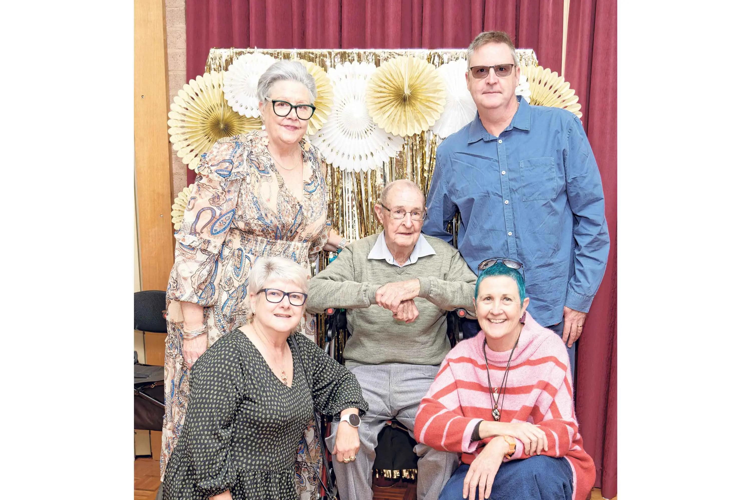 <p>Kathryn Vandenbergh and David Manchester (standing) with Chris Karger, Ray Manchester and Sue Regan. Photo: Orange City Life. </p>\\n