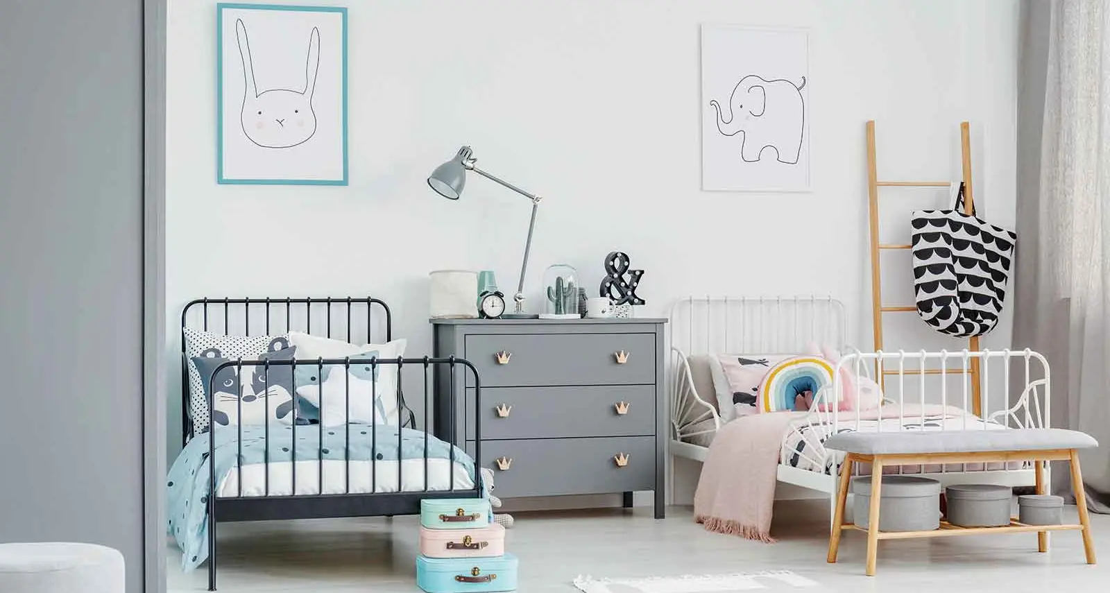 Sharing a room: how to avoid sibling conflicts