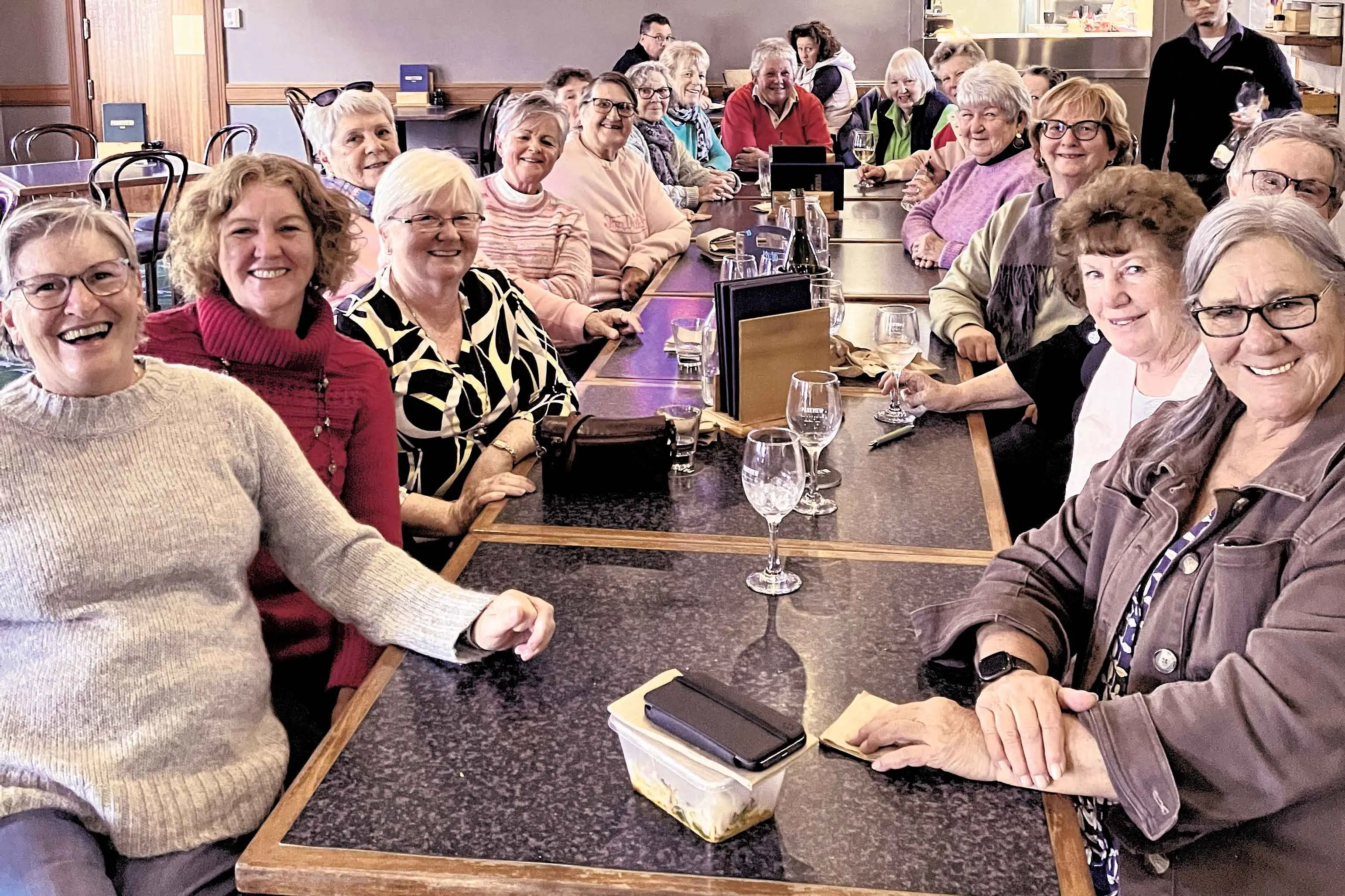 <p>Member enjoyed lunch and a few drinks at the Parkview Hotel, recently.</p>\\n