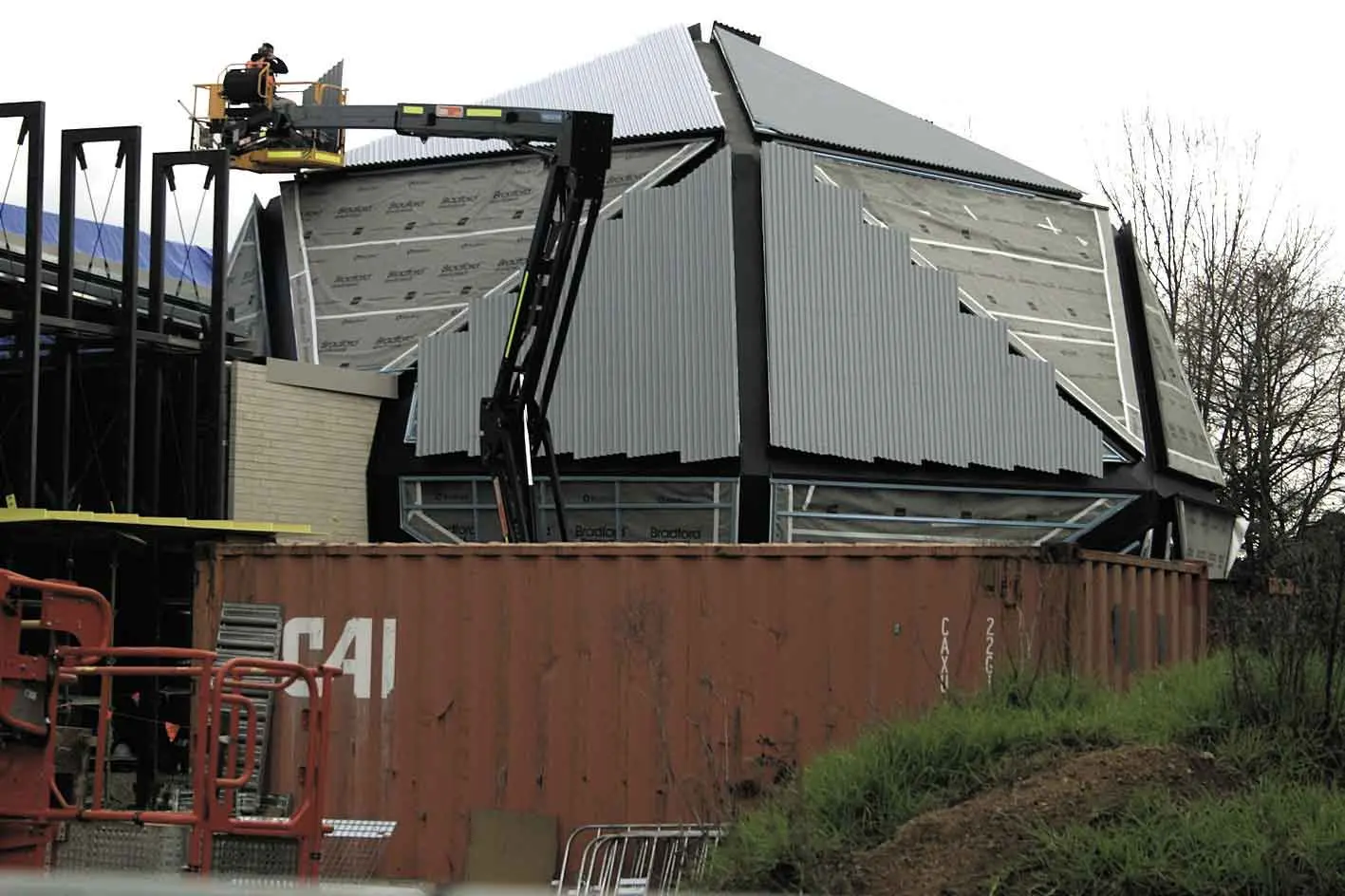 <p>Final touches to the $40 million conservatorium and planetarium. Operating the new project is not everyone\\u2019s idea of core council business. Photo: Orange City Life.</p>\\n