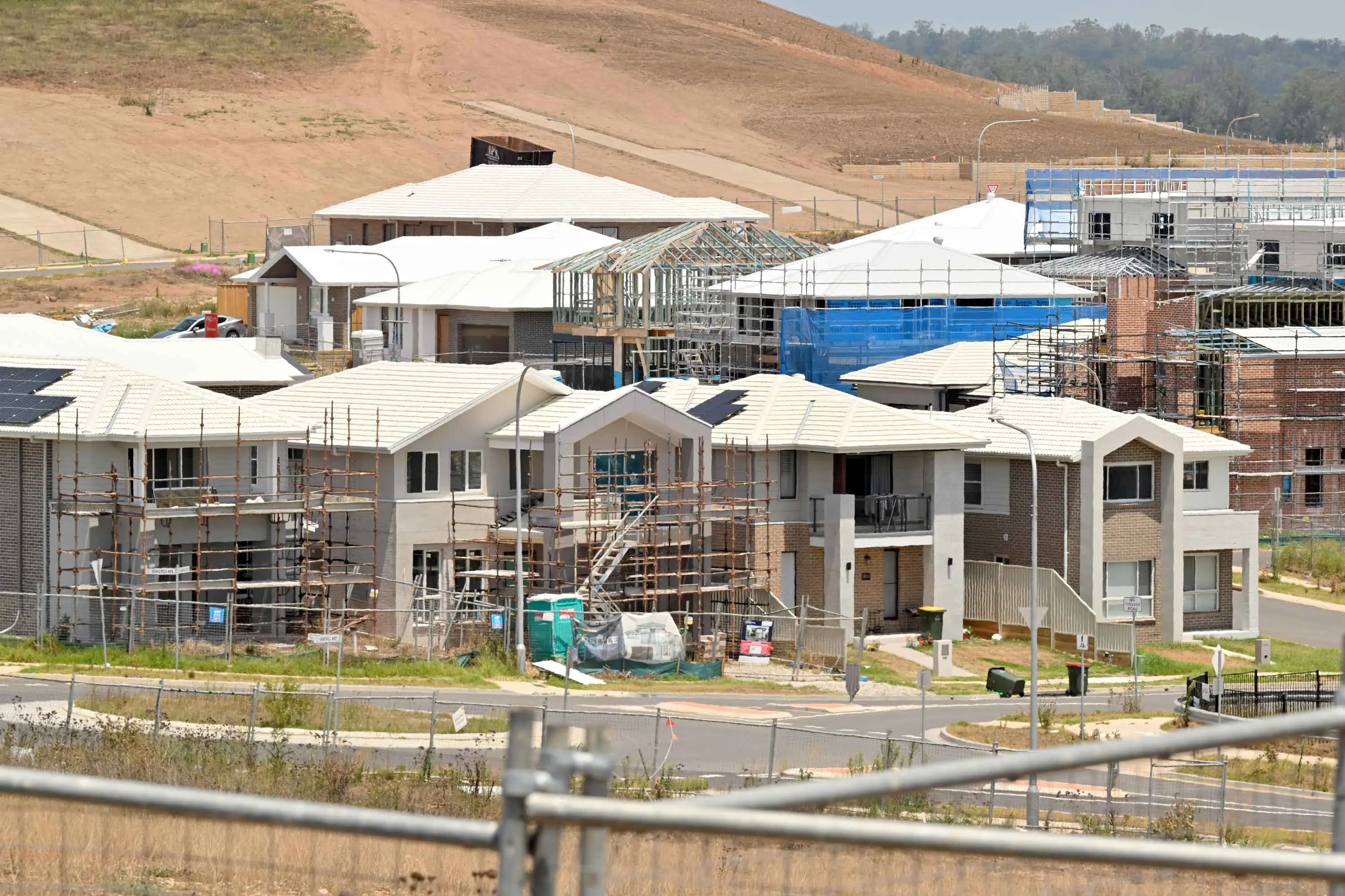 <p>Building activity figures are set to be released by the Australian Bureau of Statistics. Photo: AAP/Mick Tsikas</p>\\n