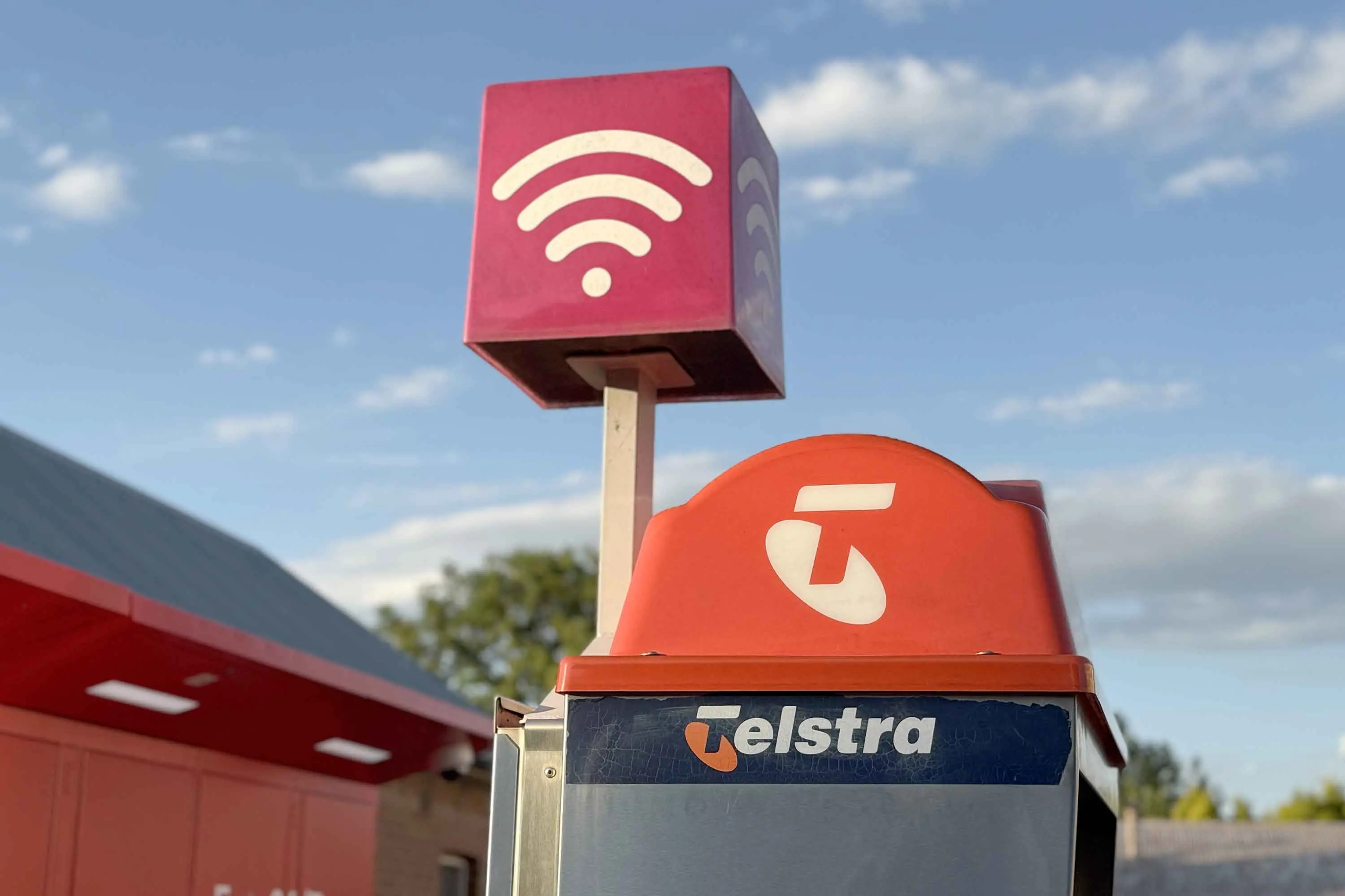 <p>Telstra has notified the government the network disturbance has had a broad impact. Photo: Dubbo Photo News/file</p>\\n