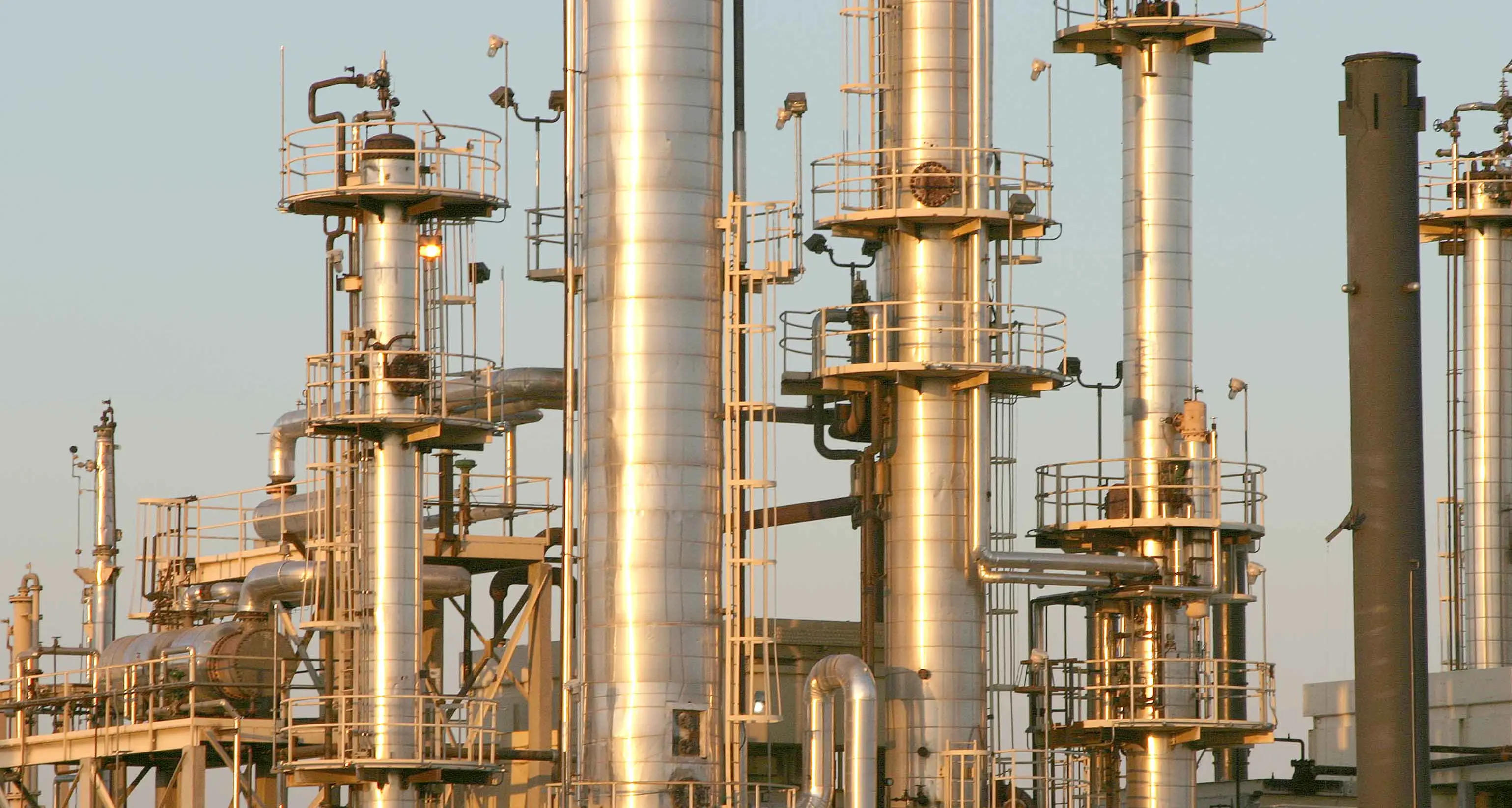 Power shift: Australia could cut fossil fuel shocks