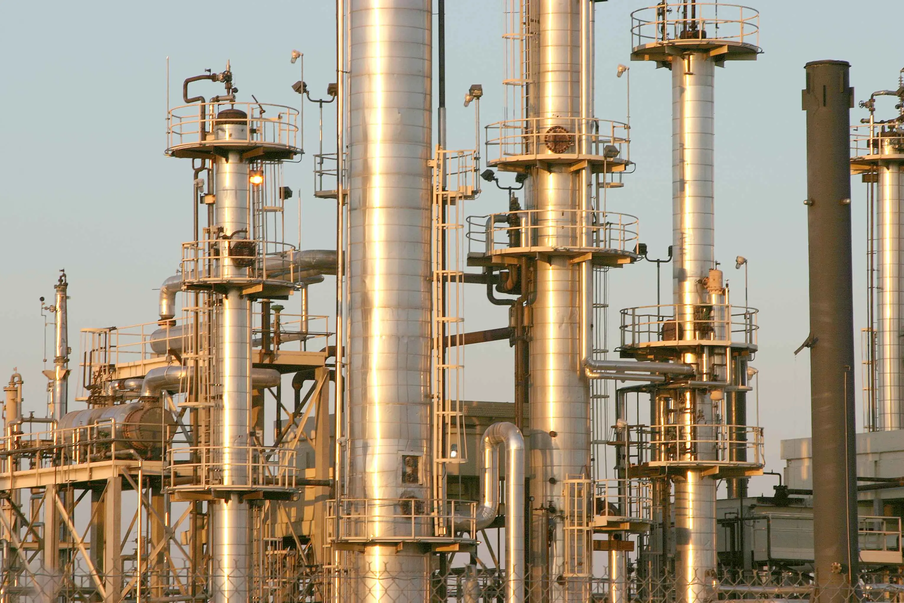 <p>Electrification and low-carbon liquid fuels could help reduce Australia\\'s reliance on imported fuel. Photo: Bigstockphoto</p>\\n