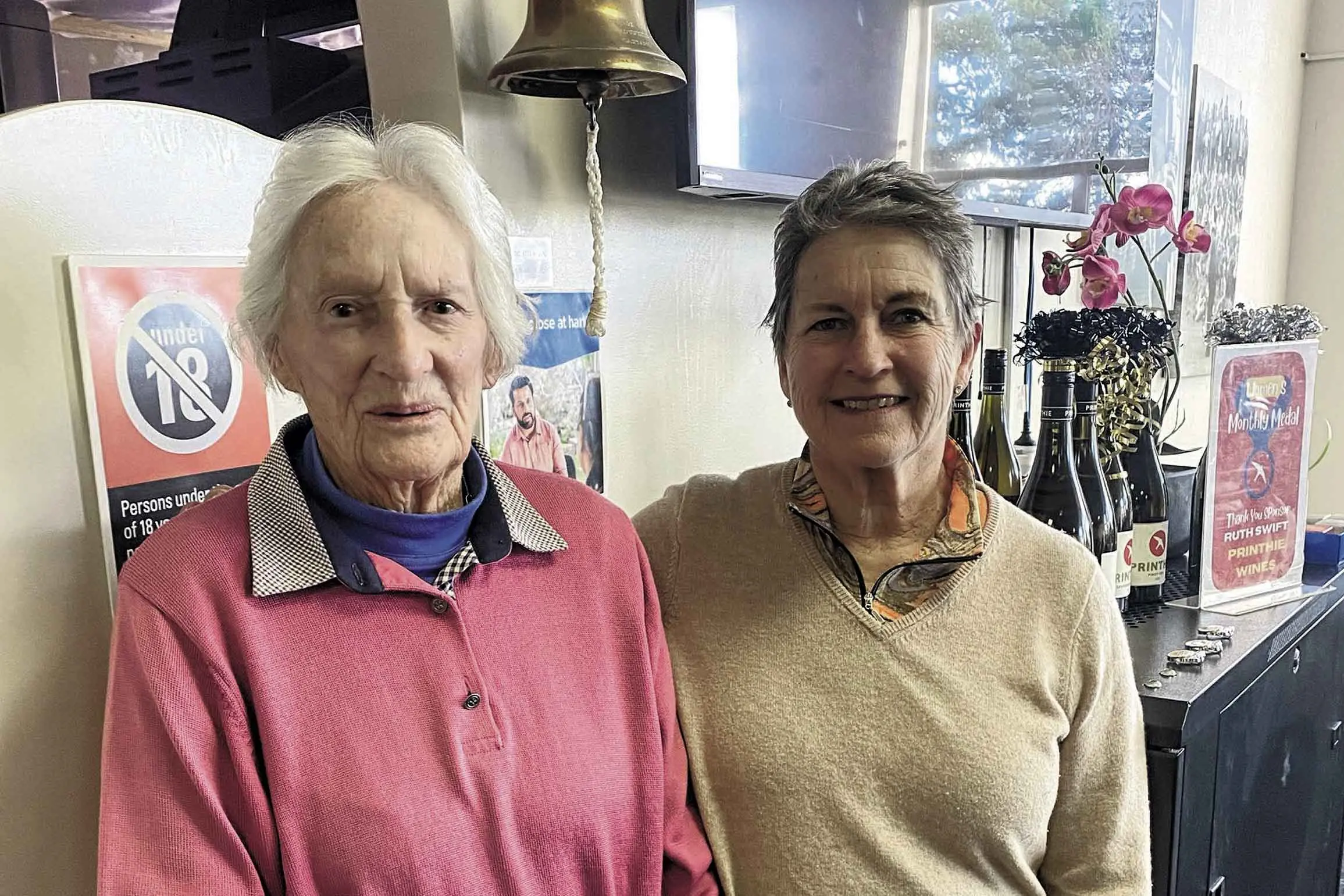 <p>Kim Pattinson with sponsor Ruth Swift.</p>\\n