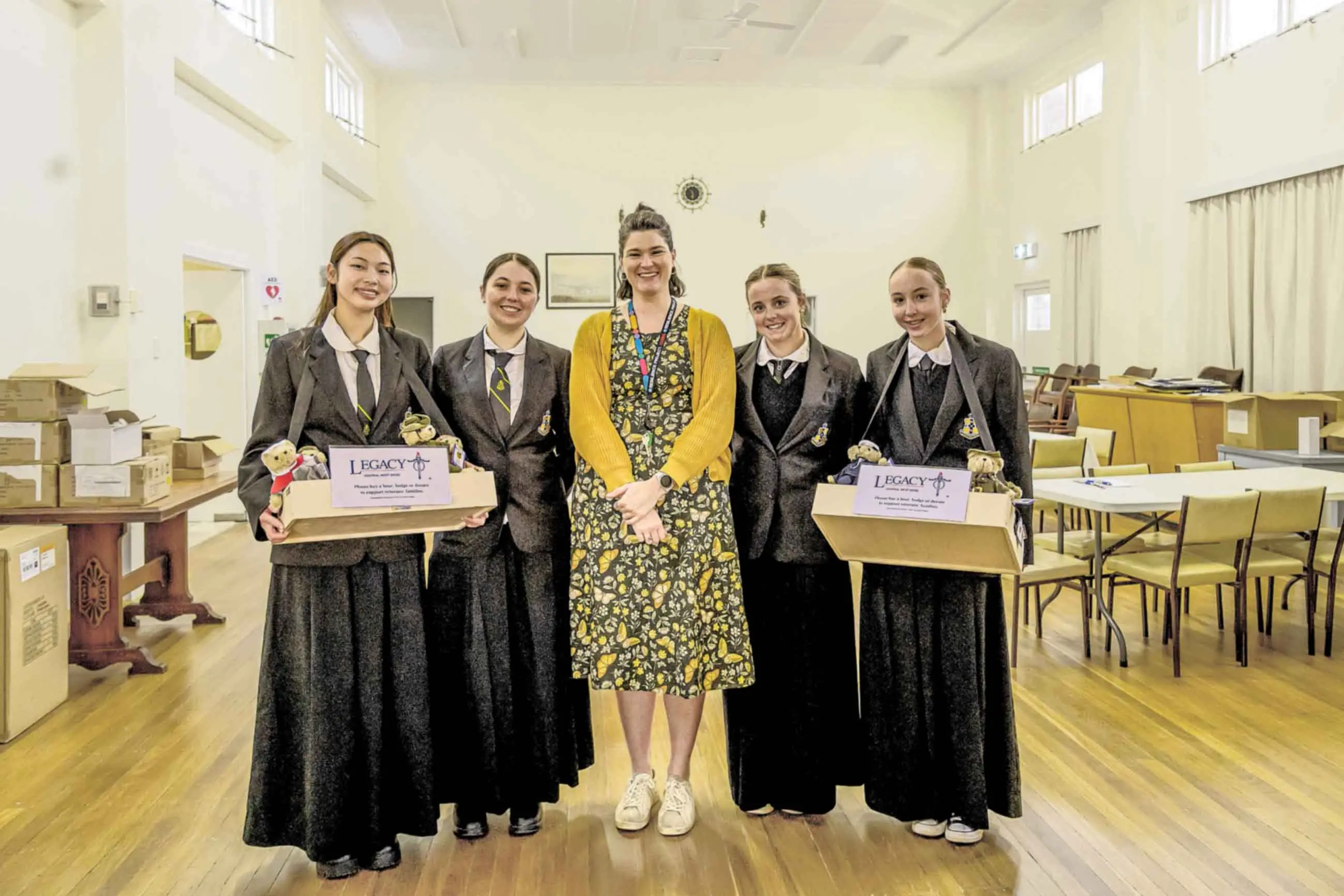 <p>Orange High School students An, Hannah, Kali and Eliza with teacher Mrs Bennett. Photo: Cec Tilburg.</p>\\n