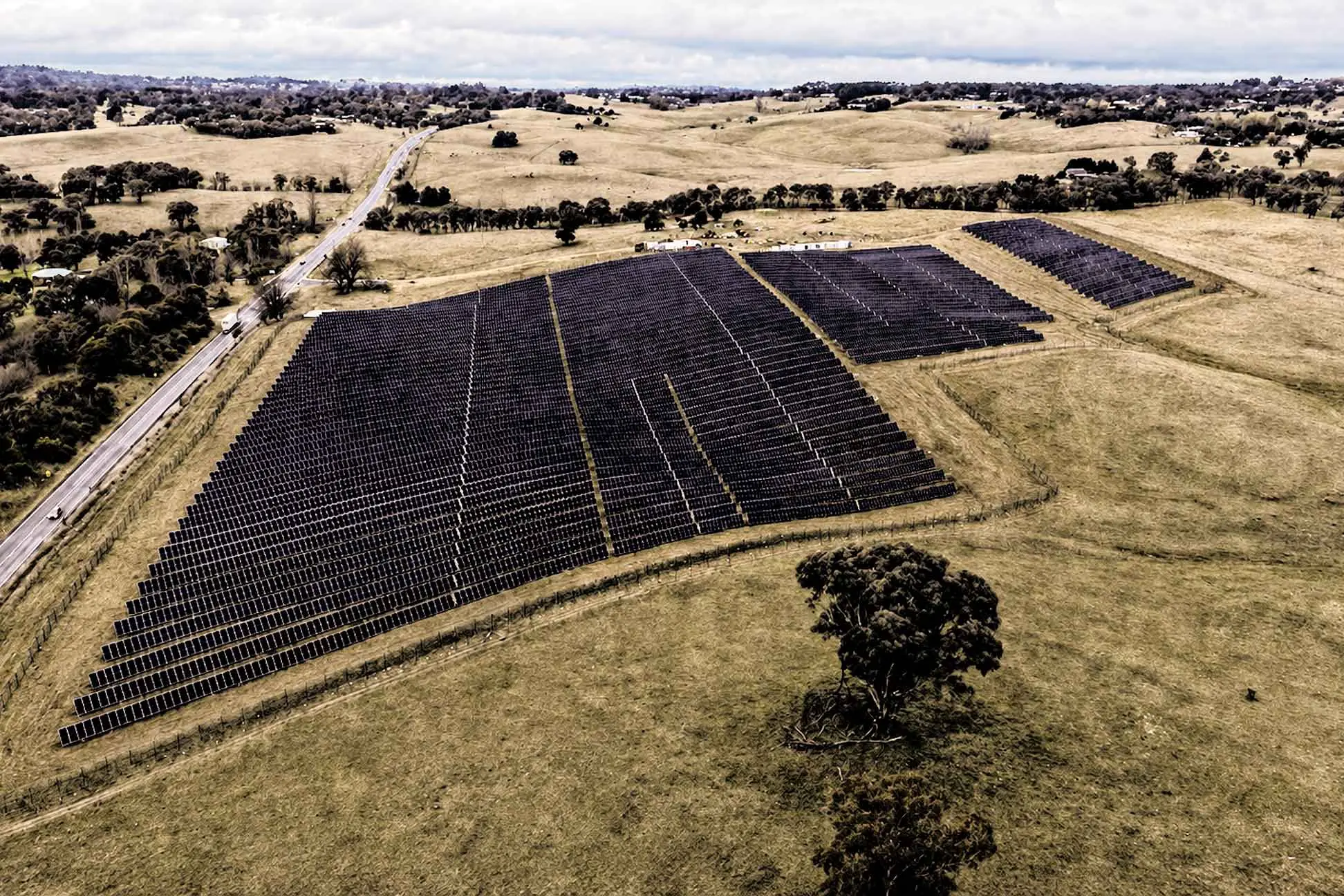 <p>The newly completed Yiray Clean Energy Park, a combined solar and battery storage facility northwest of Orange. Photo: Supplied. </p>\\n