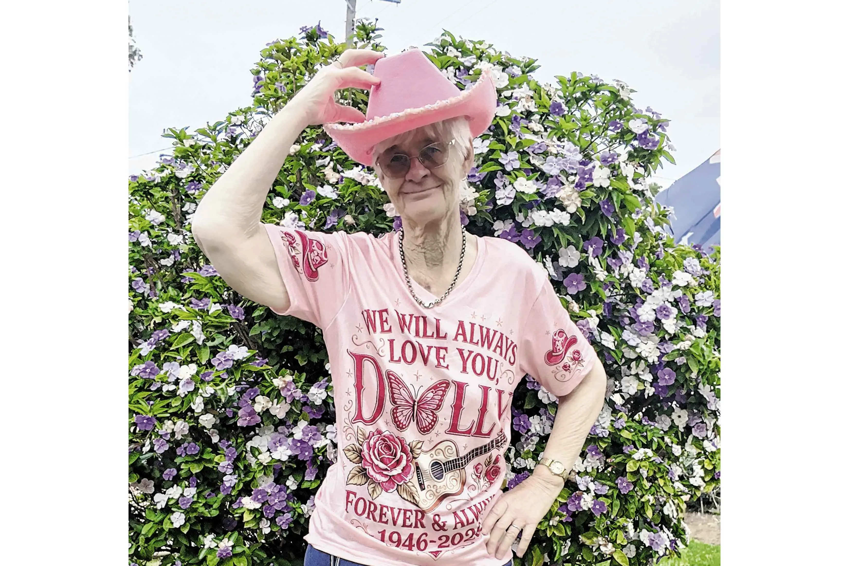 <p>Country music fan Robyn Masling is gearing up for the Narromine Dolly Parton Festival this weekend. Photo: Sharon Bonthuys</p>\\n